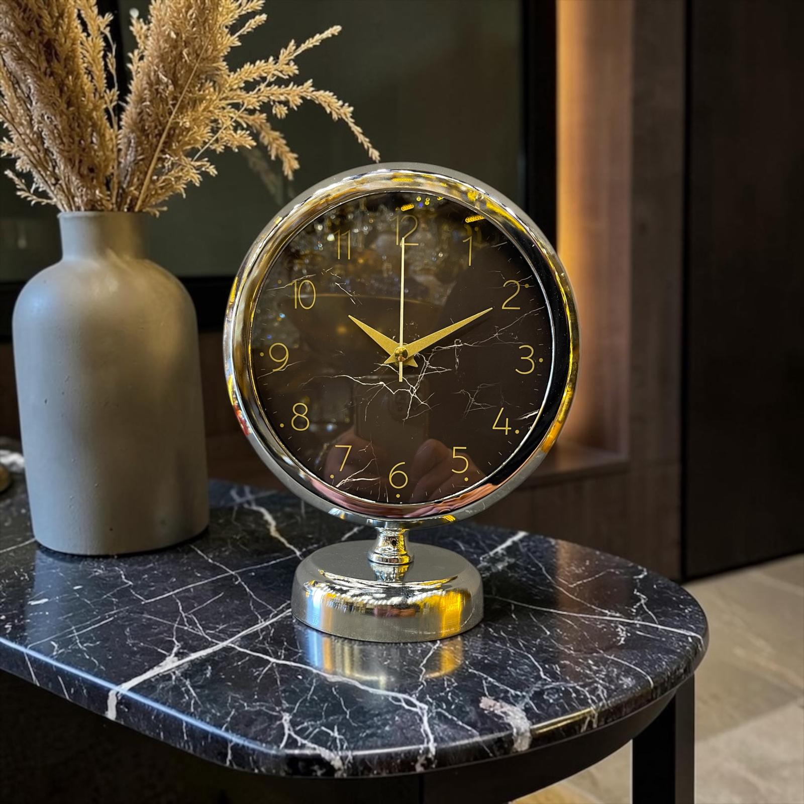 Silver Noir Modern Masa Saati – Gümüş & Siyah Minimal Tasarım Şık Ofis ve Ev Dekor Aksesuarı& Sleep Nova