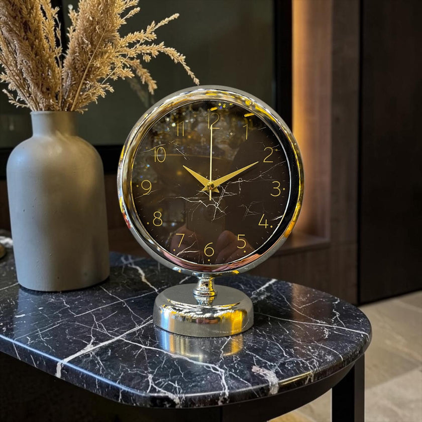 Silver Noir Modern Masa Saati – Gümüş & Siyah Minimal Tasarım Şık Ofis ve Ev Dekor Aksesuarı& Sleep Nova