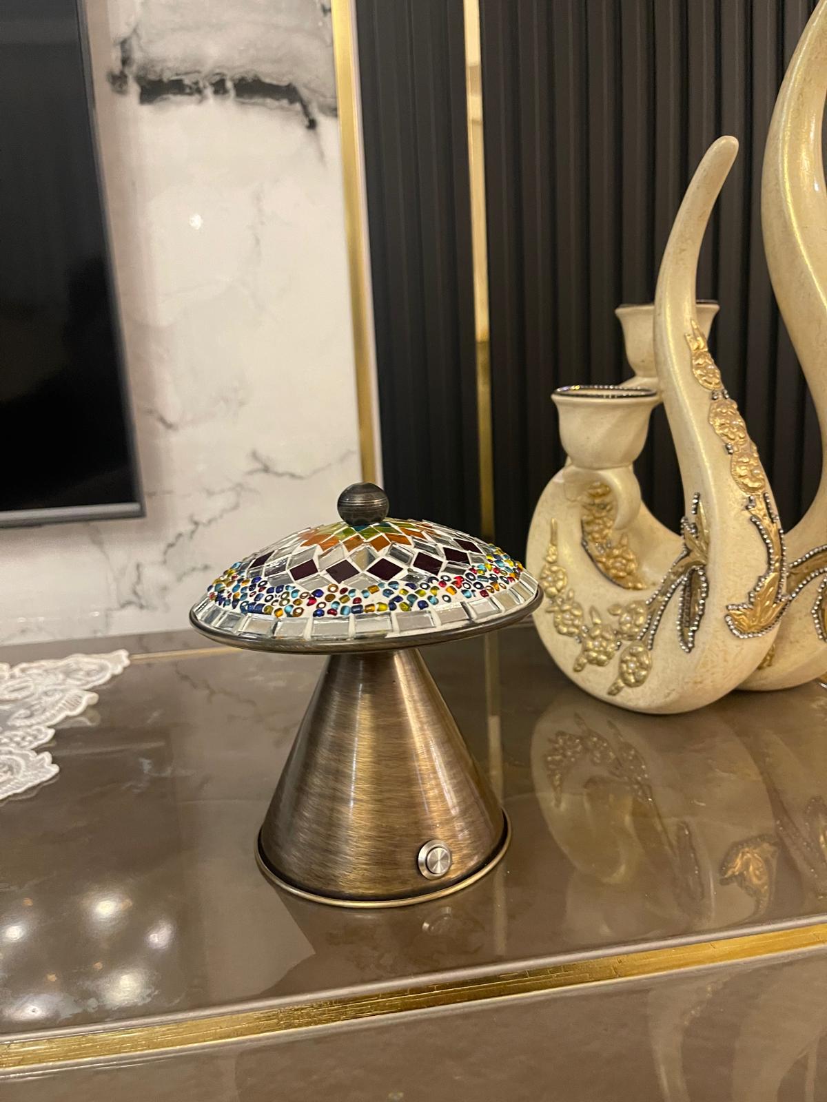 Renkli Mozaik Cam Dekoratif Masa Lambası