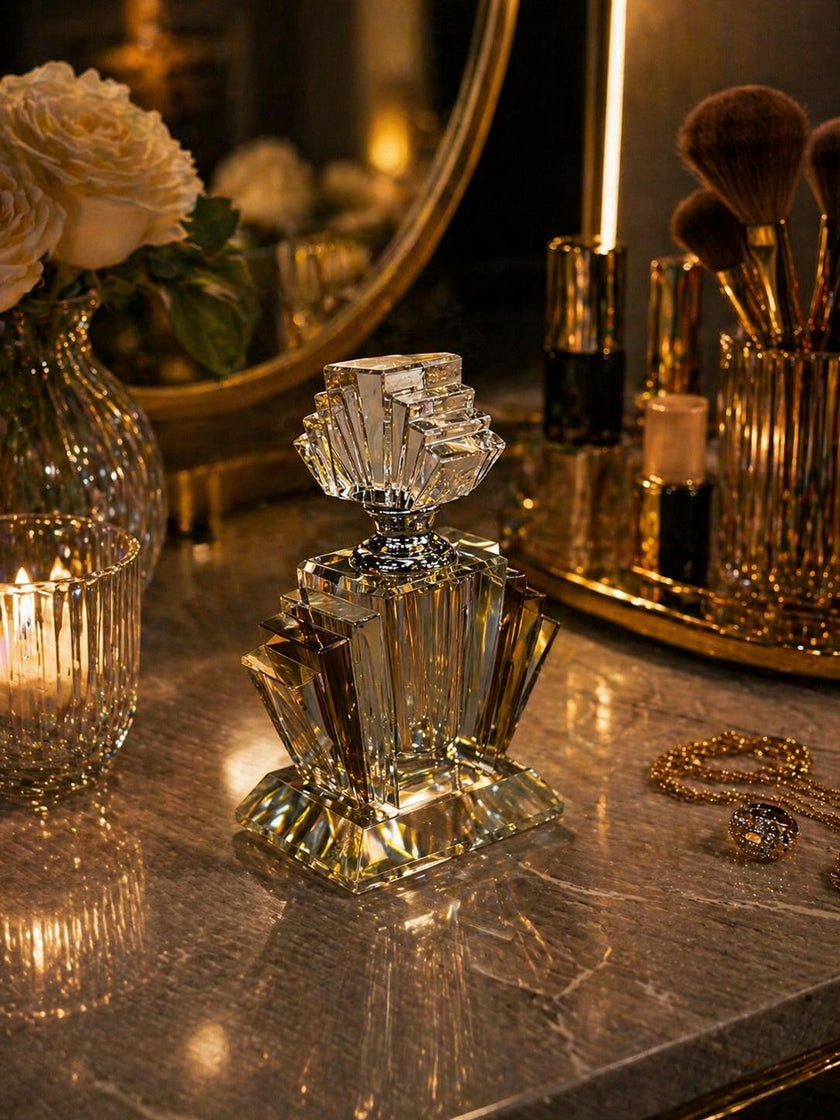Golden Crystal Royale Parfüm Şişesi – Lüks Dekoratif Makyaj Masası Aksesuarı& Sleep Nova