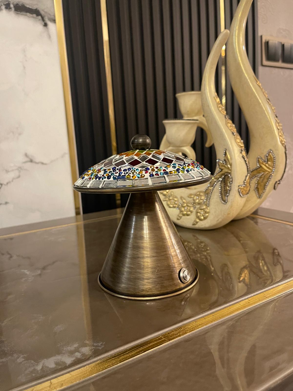 Renkli Mozaik Cam Dekoratif Masa Lambası