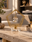 Gold Beşgen Çerçeveli Kristal Küre Dekoratif Masa Objesi