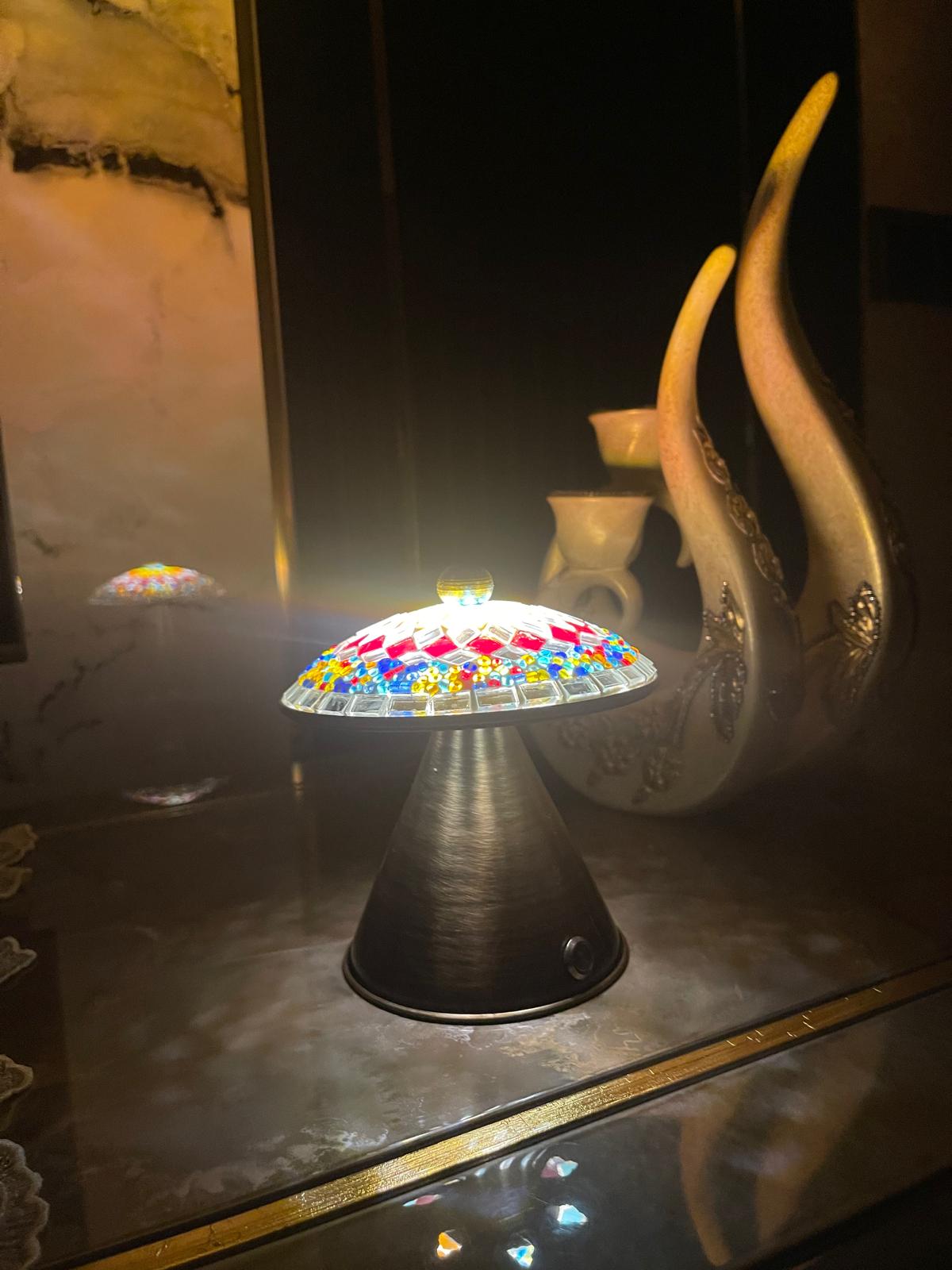 Renkli Mozaik Cam Dekoratif Masa Lambası