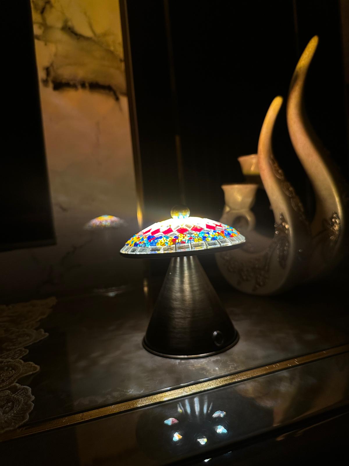 Renkli Mozaik Cam Dekoratif Masa Lambası