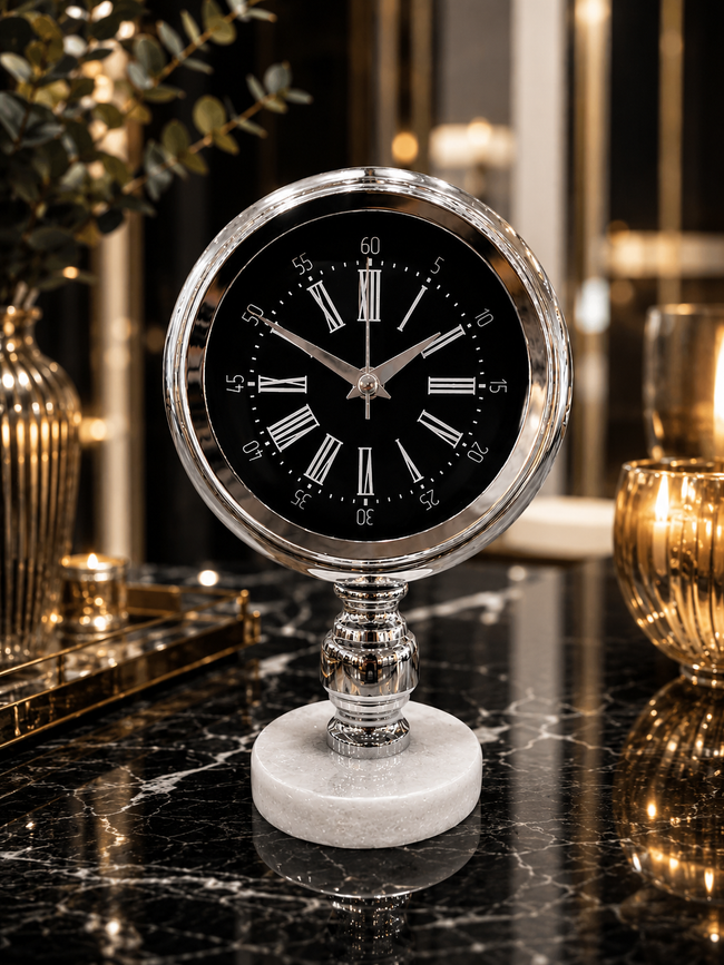 Lüks Gümüş Mermer Kaideli Dekoratif Masa Saati – Modern Metal Roma Rakamlı Premium Salon & Ofis Saati& Sleep Nova