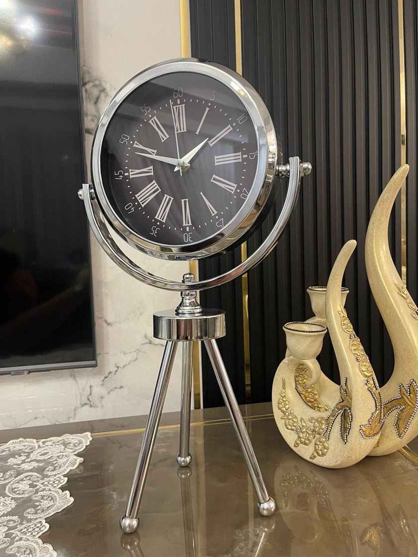 Modern Metal Ayaklı Dekoratif Masa Saati
