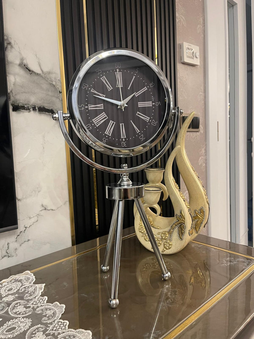 Modern Metal Ayaklı Dekoratif Masa Saati