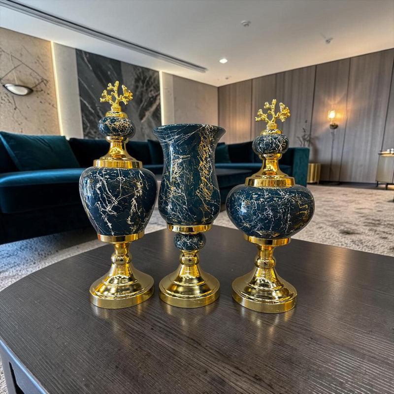 Emerald Black Marble Dekoratif Vazo & Obje Seti – Gold Detaylı Lüks Salon Aksesuarı (3’lü